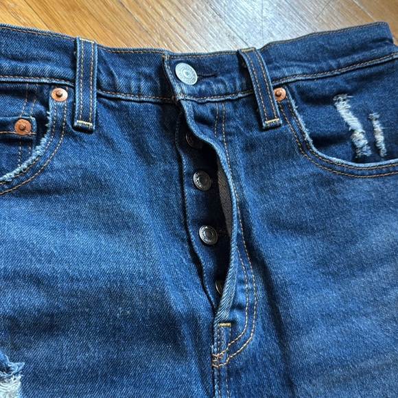 Levi's Ribcage Shorts - Picture 6 of 10
